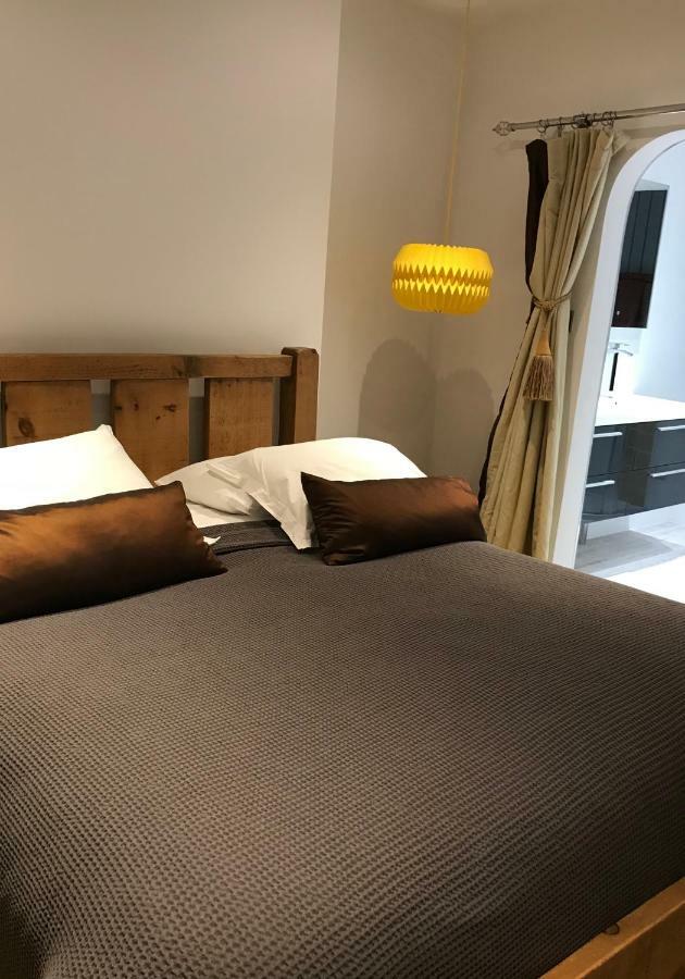 The Grange Bed & Breakfast เซนต์ออสเทลล์ ภายนอก รูปภาพ